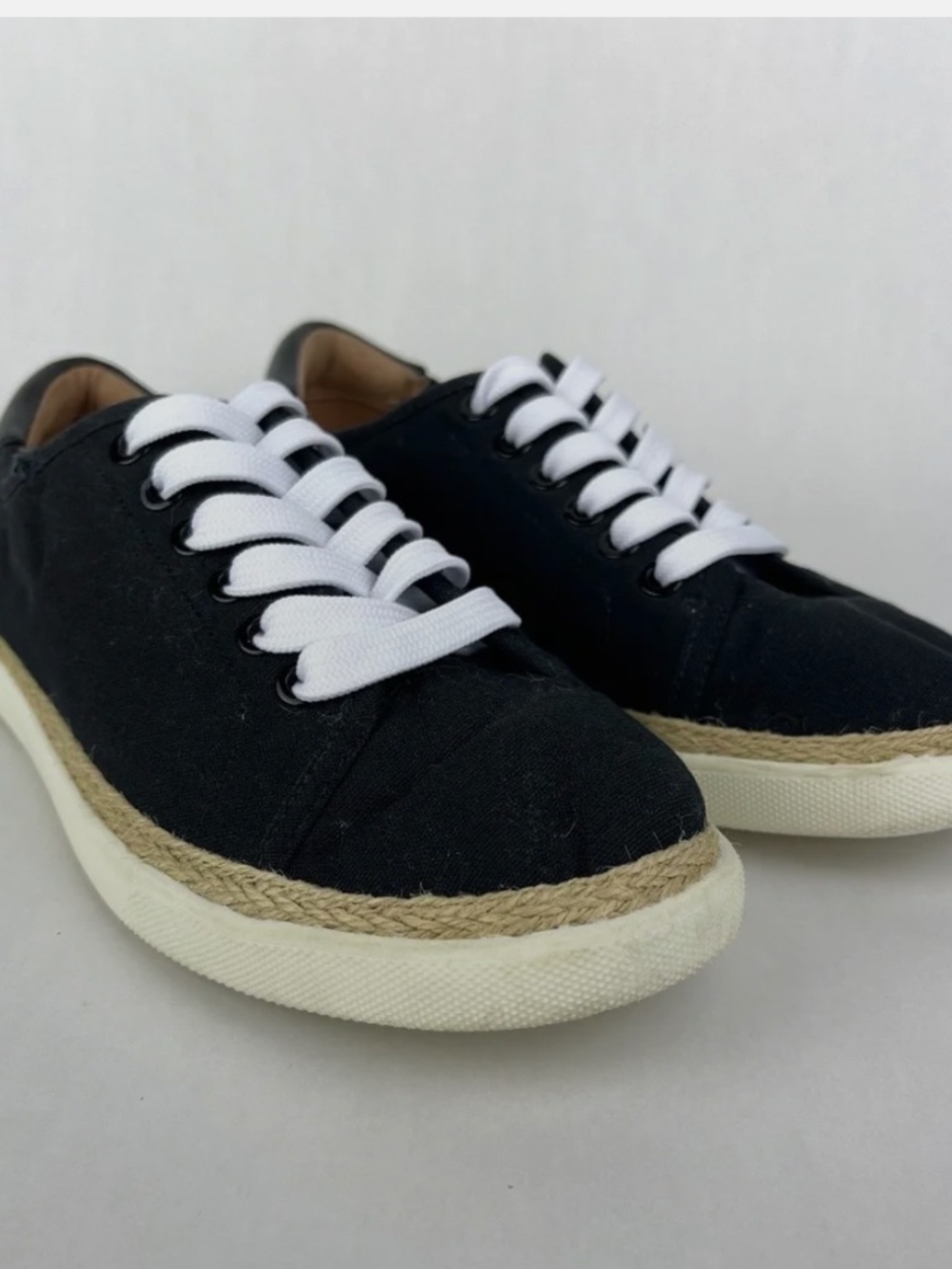Vionic Womens Hattie Espadrille Sneaker Black Canvas Lace Up US 7.5 EU 38.5